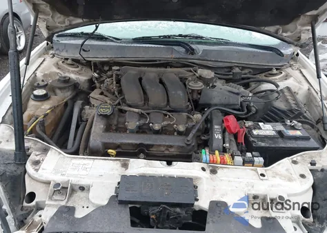 2004 Ford Taurus Ses z USA, uszkodzony, nr VIN 1FAFP55SX4G196299